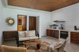 MantaRay Residence
