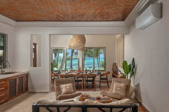 MantaRay Residence